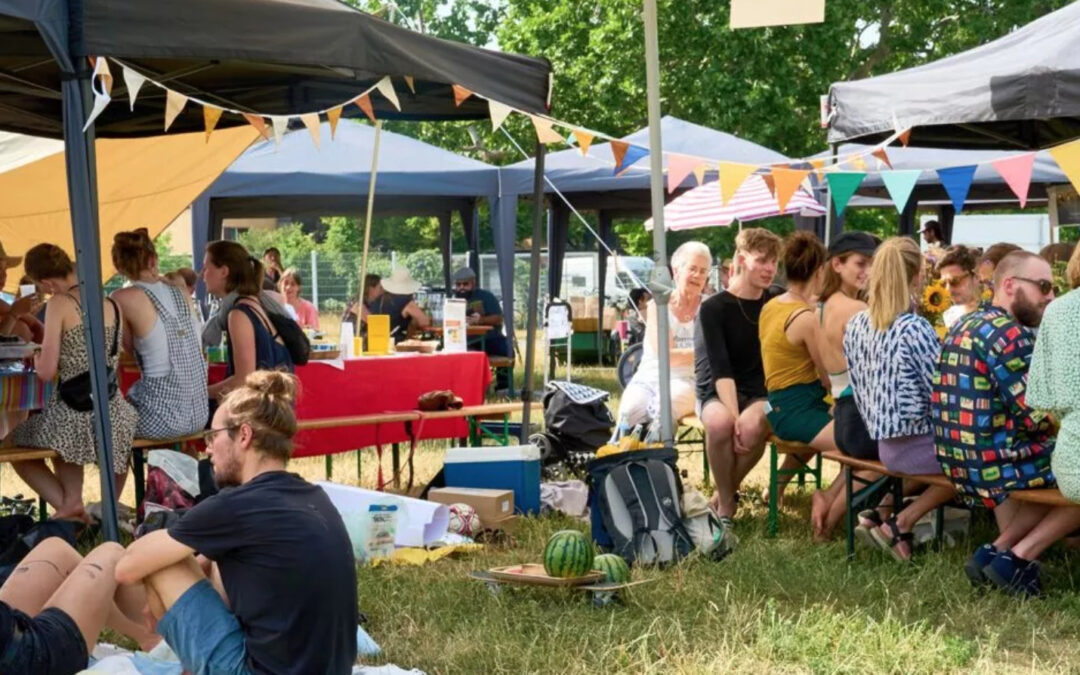 #Feldliebe – Nachbarschaften auf und um das Feld